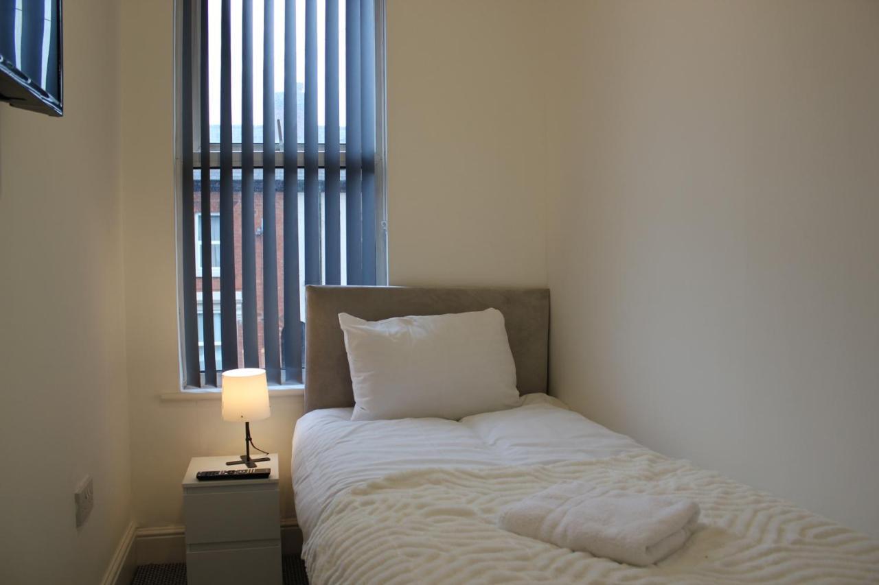 St Peter'S Shared House Hotel เบอร์มิงแฮม ภายนอก รูปภาพ