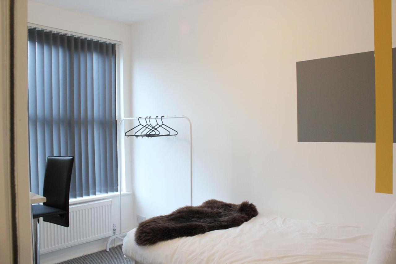 St Peter'S Shared House Hotel เบอร์มิงแฮม ภายนอก รูปภาพ