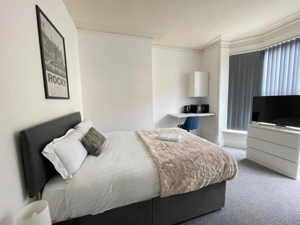 St Peter'S Shared House Hotel เบอร์มิงแฮม ภายนอก รูปภาพ