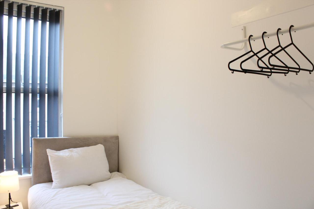 St Peter'S Shared House Hotel เบอร์มิงแฮม ภายนอก รูปภาพ