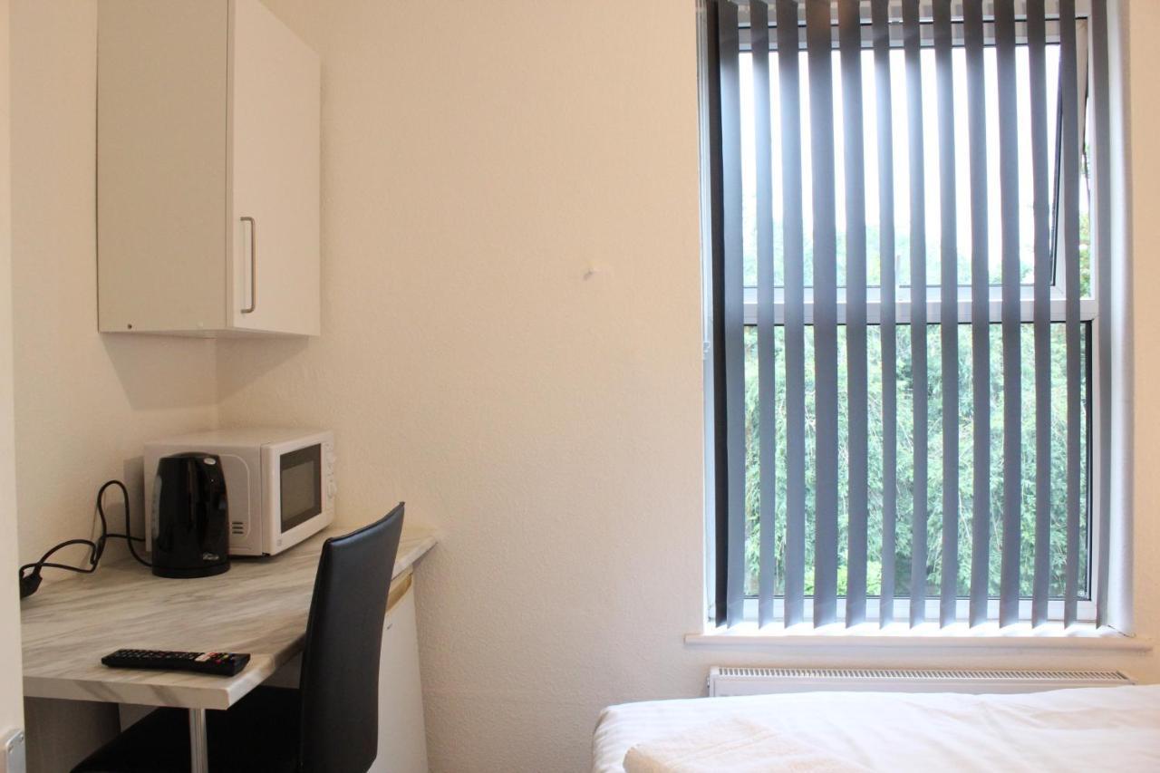 St Peter'S Shared House Hotel เบอร์มิงแฮม ภายนอก รูปภาพ